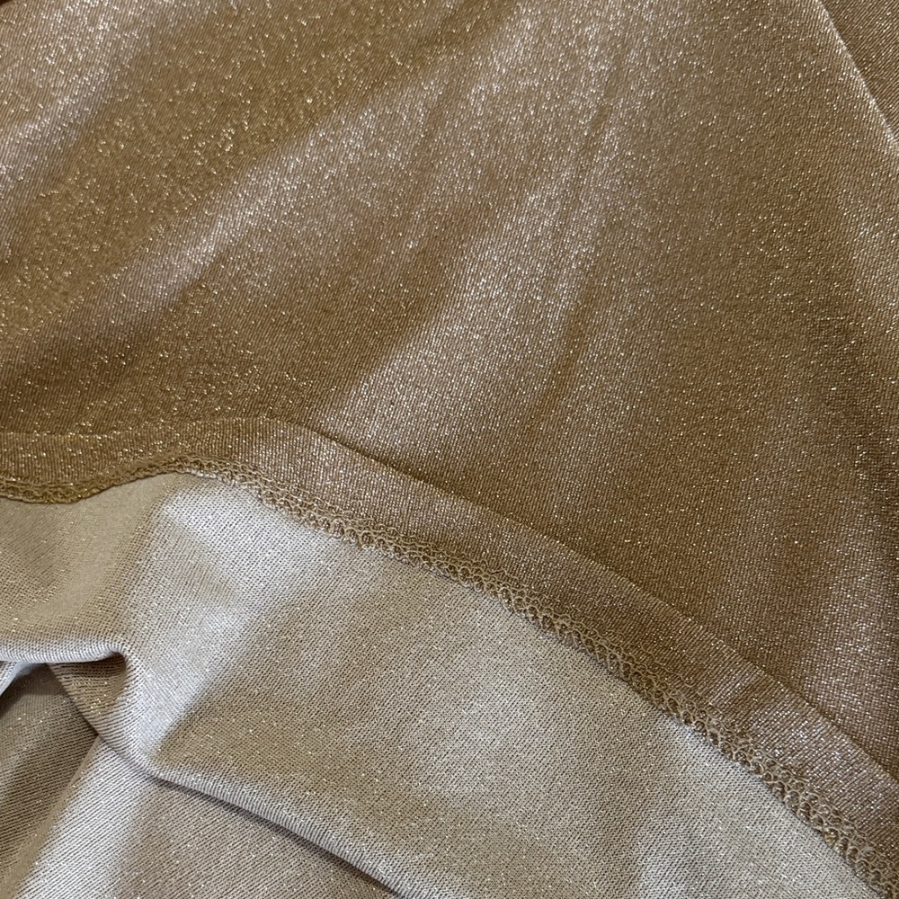 Elegant Gold Women's Dress - Picture 11 of 12